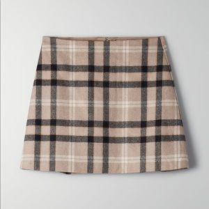 Aritzia Wilfred Classic Mini Skirt